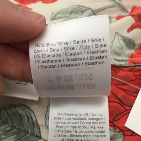 Ganni Rose Print Oversized Tie-Neck Stretch-Silk Blouse - Picture 15 of 15